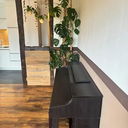 11 Min To Center Quiet 50 M2 - 540 Sf Flat Haidhausen شقة *